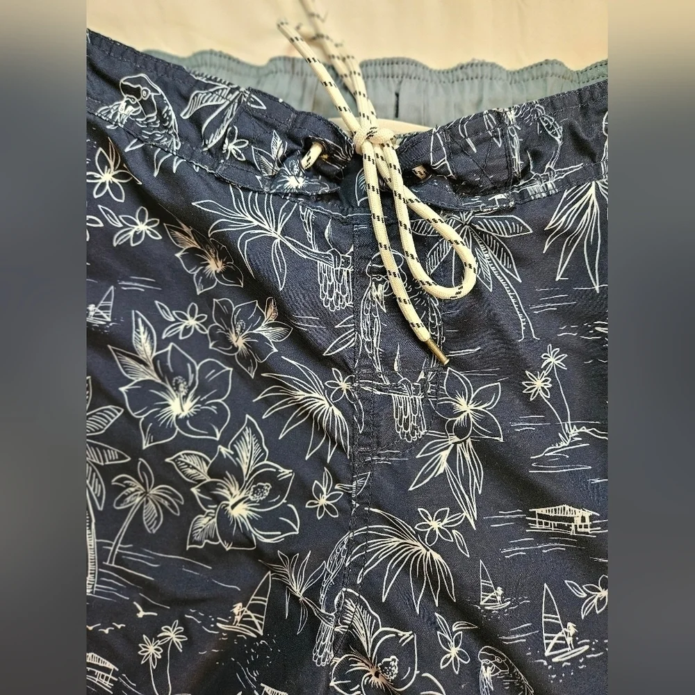 Goodfellow Mens Blue Hawaiian Print Tie Waist Swim Trunks Size Small